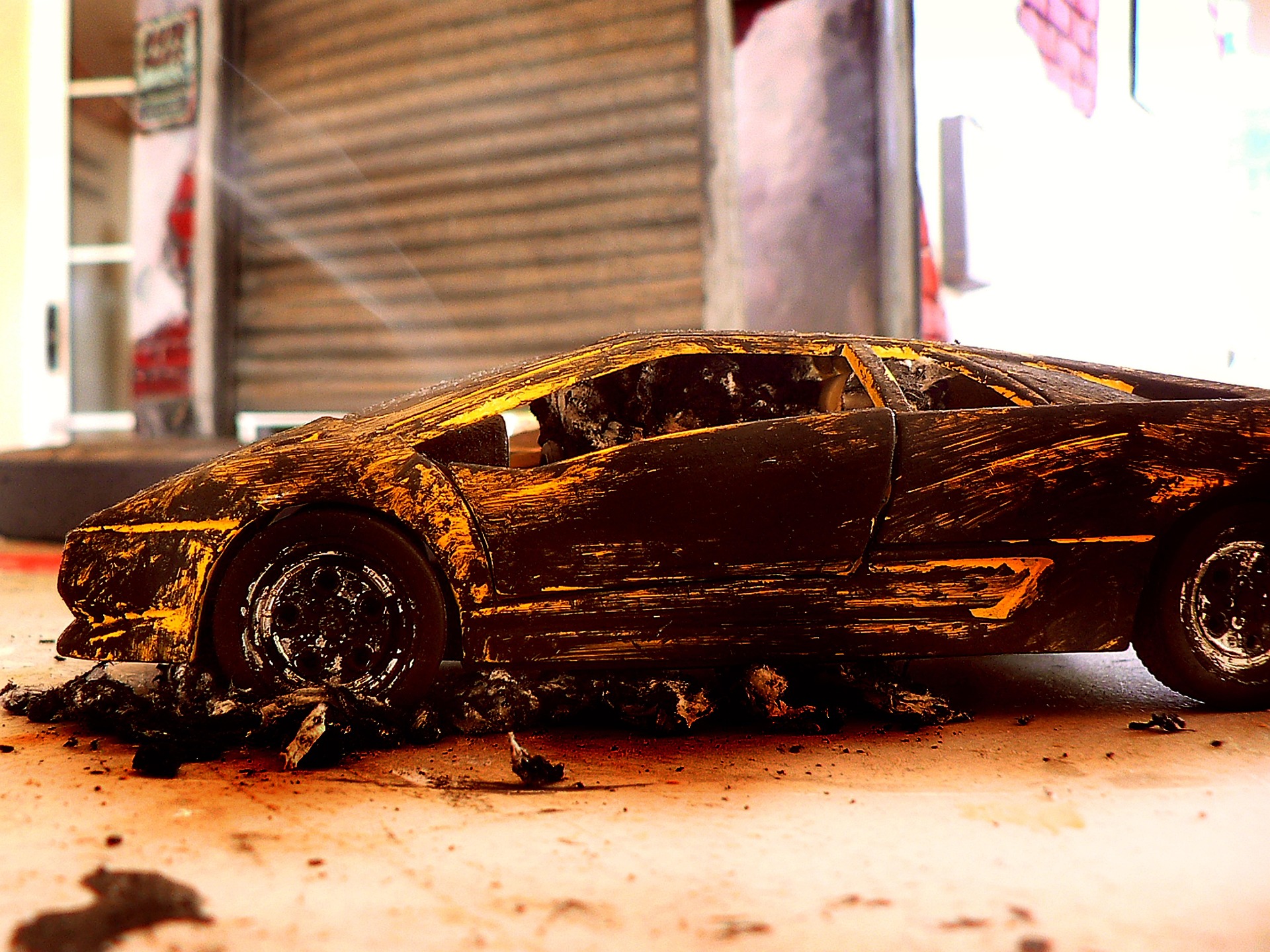 how much does a lawyer cost for a car accident